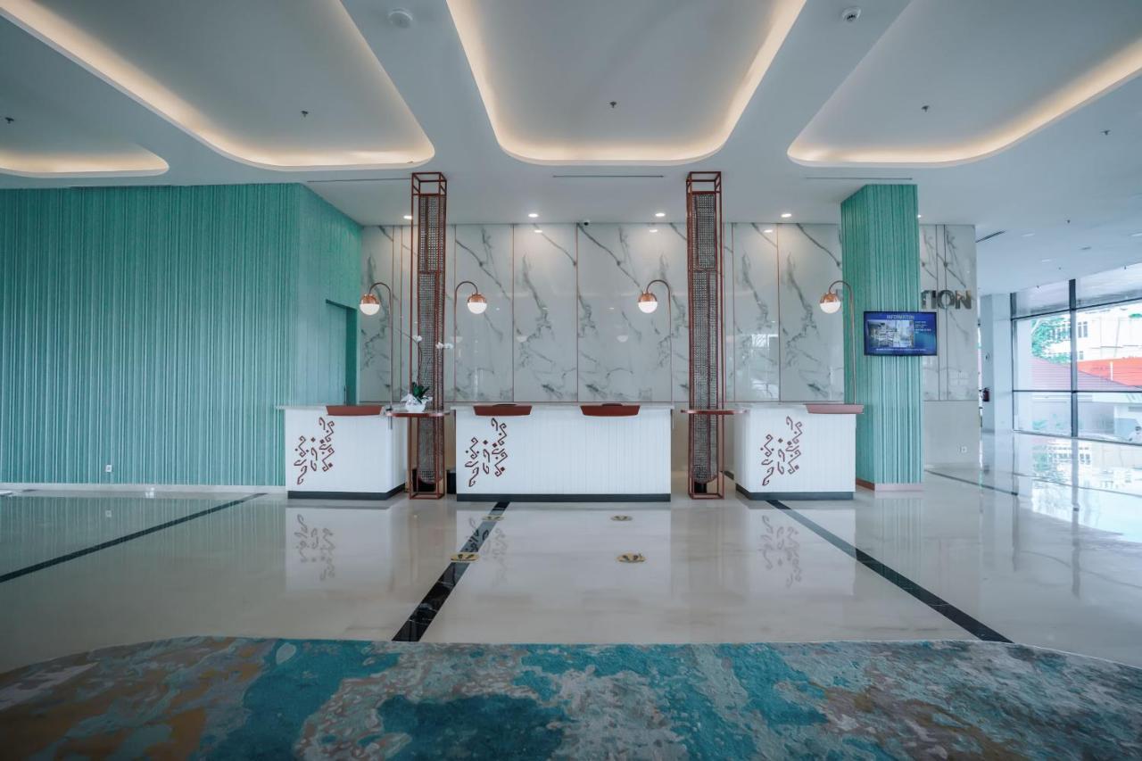 Luwansa Hotel And Convention Center มานาโด ภายนอก รูปภาพ