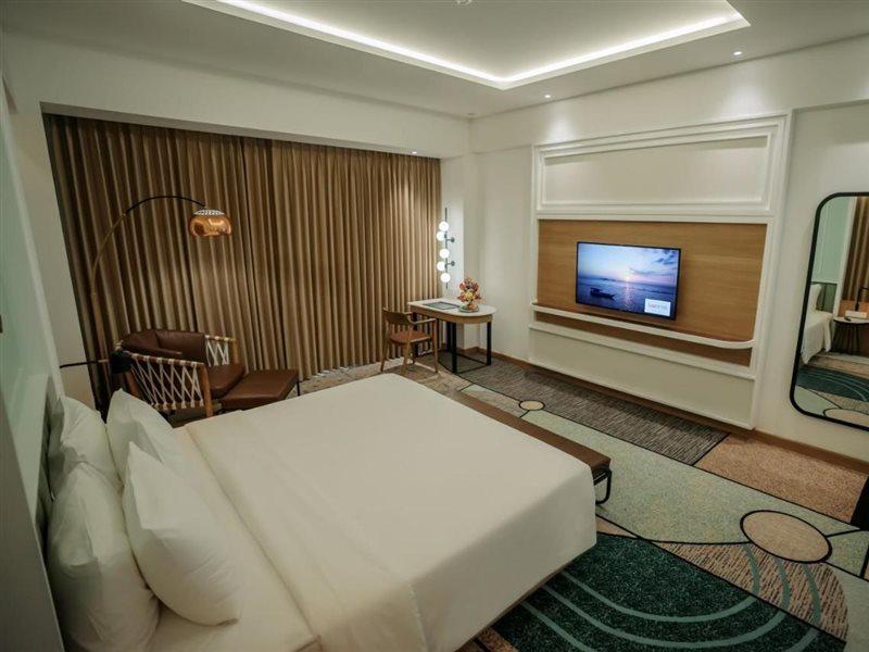Luwansa Hotel And Convention Center มานาโด ภายนอก รูปภาพ